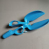 LINJOU Portable Pet Pickup Clip Scissor Shape Pet Waste Picker for Cleaning Dogs Cats Poo Waste,blue