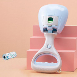 The dog walking artifact pet is portable to pick up the toilet, bring your own toilet bag