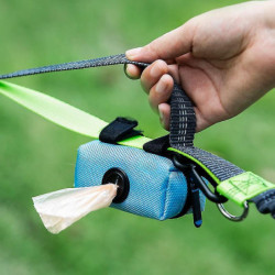 Sac à crottes pour chien Distributeur De pochette zippée, se fixe facilement à plat à n’importe quelle laisse de chien