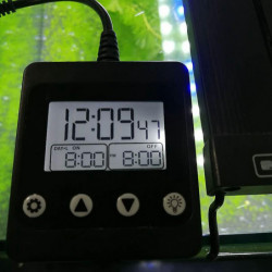 Nouveau gradateur de contrôleur de lumière LED d’aquarium avec écran LCD pour la gradation intelligente de [...]