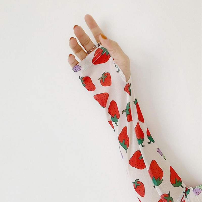 2 Pairs UV Protection Arm Cover Breathable Silk Sleeves Sunblock Sunscreen Protector Cooling Sleeves for Summer [...]