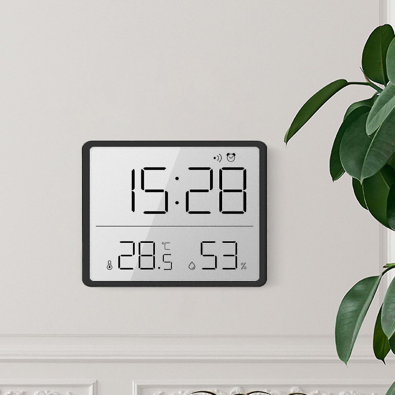 2024 Slim Lcd Screen Electronic Digital Clock Can Be Hung On The Wall Back With Magnetic Suction Can Be Hung [...]