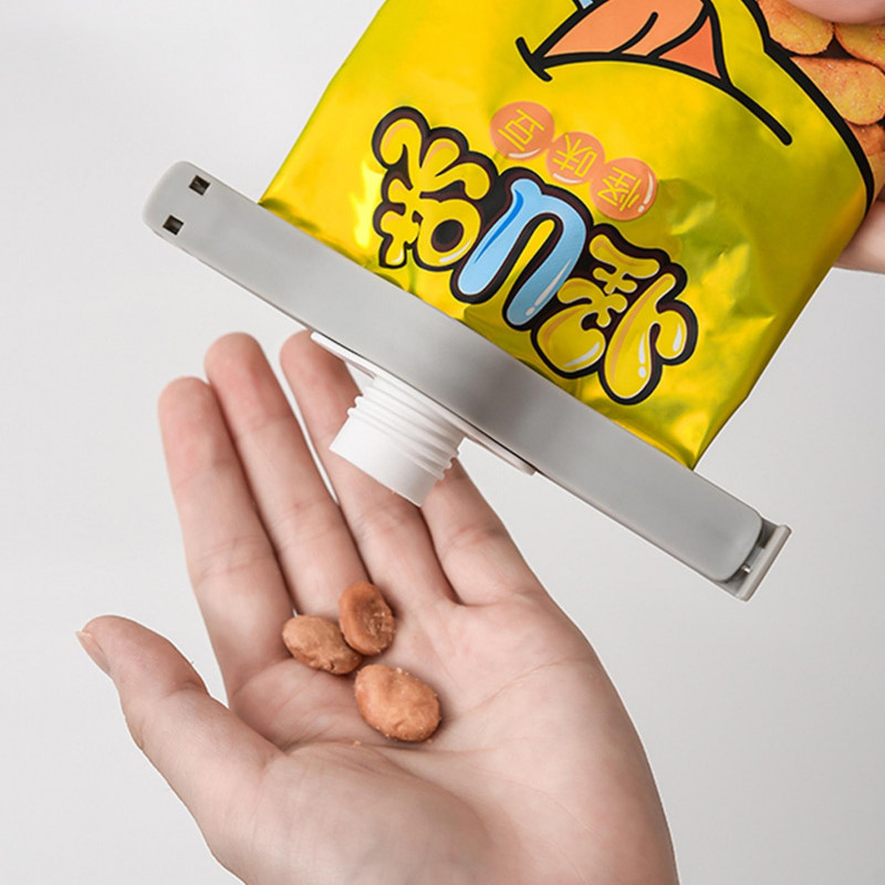 Pour Food Clip Moisture-proof Fresh-keeping Portable Discharge Nozzle Powder Preservation Clip for Cocoa KAESI Pour Food Clip Moisture-proof Fresh-keeping Portable Discharge Nozzle Powder Preservation Clip for Cocoa KAESI