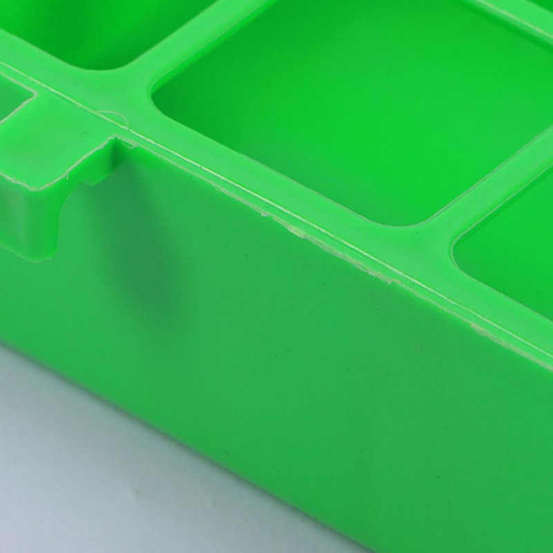 Bird Food Container Food Seed Dispenser Container Set with 8-grid Cover