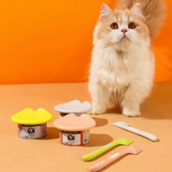 2Pcs Cat Dog Food Can Lid with Spoon Universal BPA Free Food Grade Sealed Pet Food Can Cover Spoon 2Pcs Cat Dog Food Can Lid with Spoon Universal BPA Free Food Grade Sealed Pet Food Can Cover Spoon