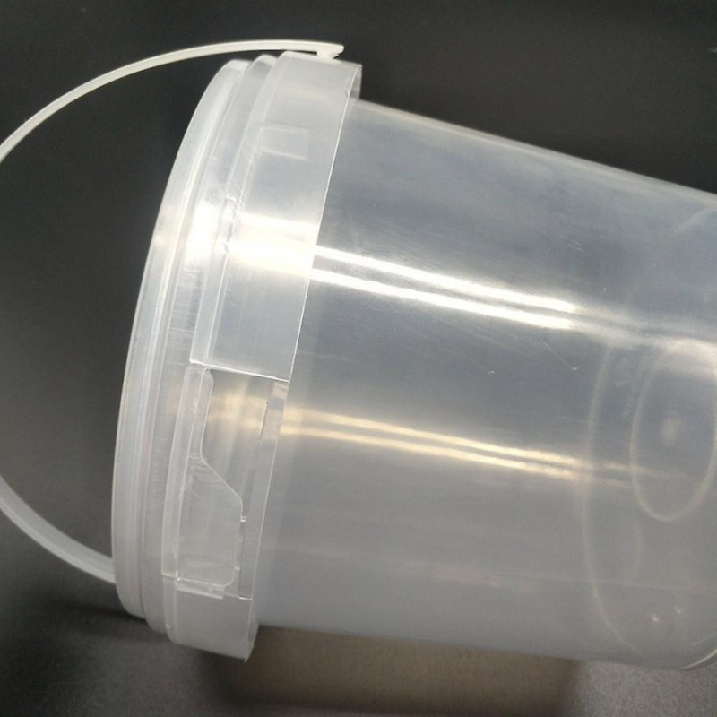 2 Pcs 2L Food Grade Plastic Hand Bucket Transparent Round Storage Bucket Household Ice Cream Storage Tank with Lid