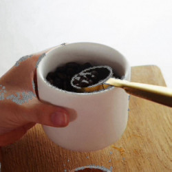 Whole Grain Storage Box Kitchen Storage Jar Food Sealed Jar,white L