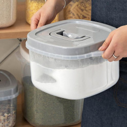 PP Sealed Rice Bucket Household Metering Miscellaneous Grain Bucket Plastic Transparent Rice Storag PP Sealed Rice Bucket Household Metering Miscellaneous Grain Bucket Plastic Transparent Rice Storag