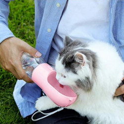 Bouteille d’eau pour chien, distributeur d’eau pour chien multifonctionnel et portable Bouteille d’eau pour chien, distributeur d’eau pour chien multifonctionnel et portable