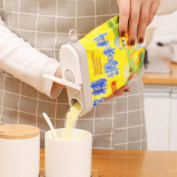 Double-opening Sealed Discharging Mouth Food Moisture-proof Fresh-keeping Clip Q Double-opening Sealed Discharging Mouth Food Moisture-proof Fresh-keeping Clip Q