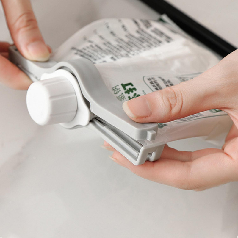 3 x Pour Food Clip Moisture-proof Fresh-keeping Portable Discharge Nozzle Powder Preservation Clip f