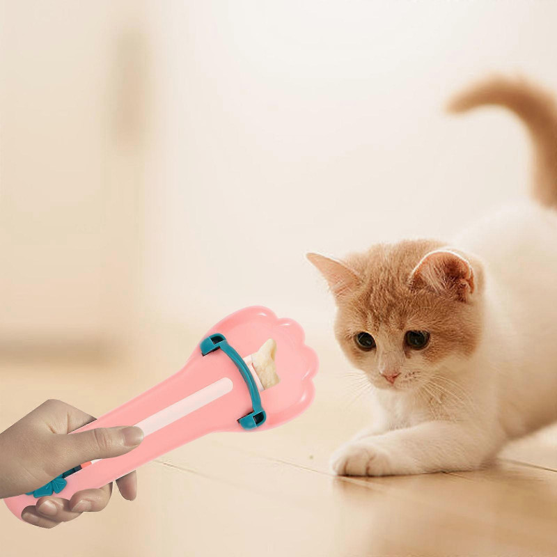Cat Strip Squeeze Spoon Claw Shaped Cat Snack Feeding Tool Cat Treats Spoon
