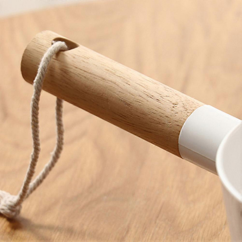 1pc Plastic Water Ladle Wooden Handle Long Handle Water Scoop Cup Spoons for Kitchen Home(White)