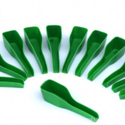 Green Bird Feeder Spoon Plastic Parrot Feeding Scoops Hand Food Feeding Green Bird Feeder Spoon Plastic Parrot Feeding Scoops Hand Food Feeding