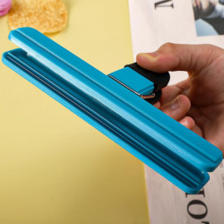 Plastic Bag Sealing Clip Multi-purpose Food Snack Office Clip, 5 Small Blue Clips Plastic Bag Sealing Clip Multi-purpose Food Snack Office Clip, 5 Small Blue Clips