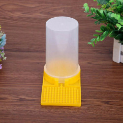 Beekeeping Beehive Water Feeder Bee Drinking Entrance Beekeeper Cup Tool Beekeeping Beehive Water Feeder Bee Drinking Entrance Beekeeper Cup Tool