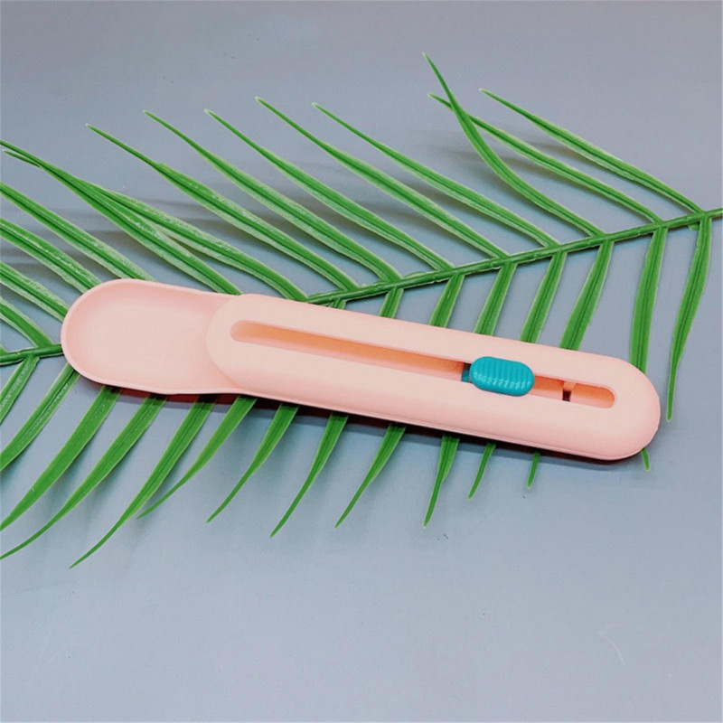 Pet Feeding Spoon Easy to Use Button Pushed Design Long Strip Plastic Cat Snacks Squeeze Feeder