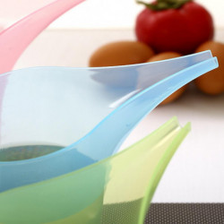 2pcs Cup Measuring Funnel Pitcher Candy Color with Scale Daily Kitchen Ware Supplies (Random Color)