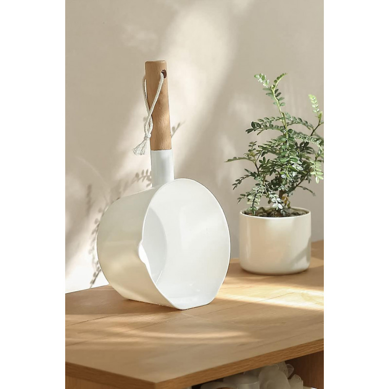 Plastic Water Scoop,Wooden Handle,Kitchen Bathroom Scoop Household Accessories for Kitchen Bathroom Garden