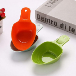 Plastic Food Scoop For Dogs And Cats Plastic Food Scoop For Dogs And Cats