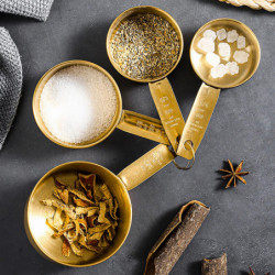 Sinknap 4pcs/set Measuring Spoons Rust-free Anti-scratch Food Grade Bakers Chefs Multi-functional Measuring Scoops [...]