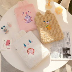 Sac de rangement plat en peluche Cartoon pratique à utiliser et facile à nettoyer pour les amis collègues de la famille Sac de rangement plat en peluche Cartoon pratique à utiliser et facile à nettoyer pour les amis collègues de la famille