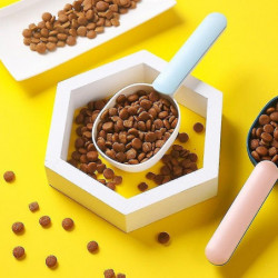 Multifunctional dog food spoon pet feeding spoon with sealed bag clip Multifunctional dog food spoon pet feeding spoon with sealed bag clip