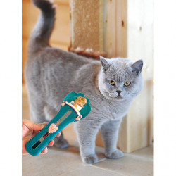 Cat Strip Squeezer Pet Feeding Multi Use Safe Creative Eating Supplies Puppy Cats Liquid Food Feeder Cat Strip Squeezer Pet Feeding Multi Use Safe Creative Eating Supplies Puppy Cats Liquid Food Feeder