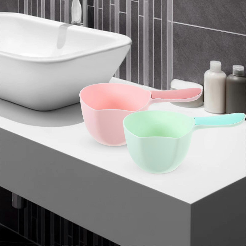 2pcs Kitchen Scoop Ladle Bathroom Water Scoop Multipurpose Bathing Water Scoop