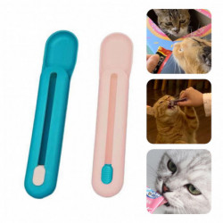 Pet Feeding Spoon Easy to Use Button Pushed Design Long Strip Plastic Cat Snacks Squeeze Feeder Pet Feeding Spoon Easy to Use Button Pushed Design Long Strip Plastic Cat Snacks Squeeze Feeder