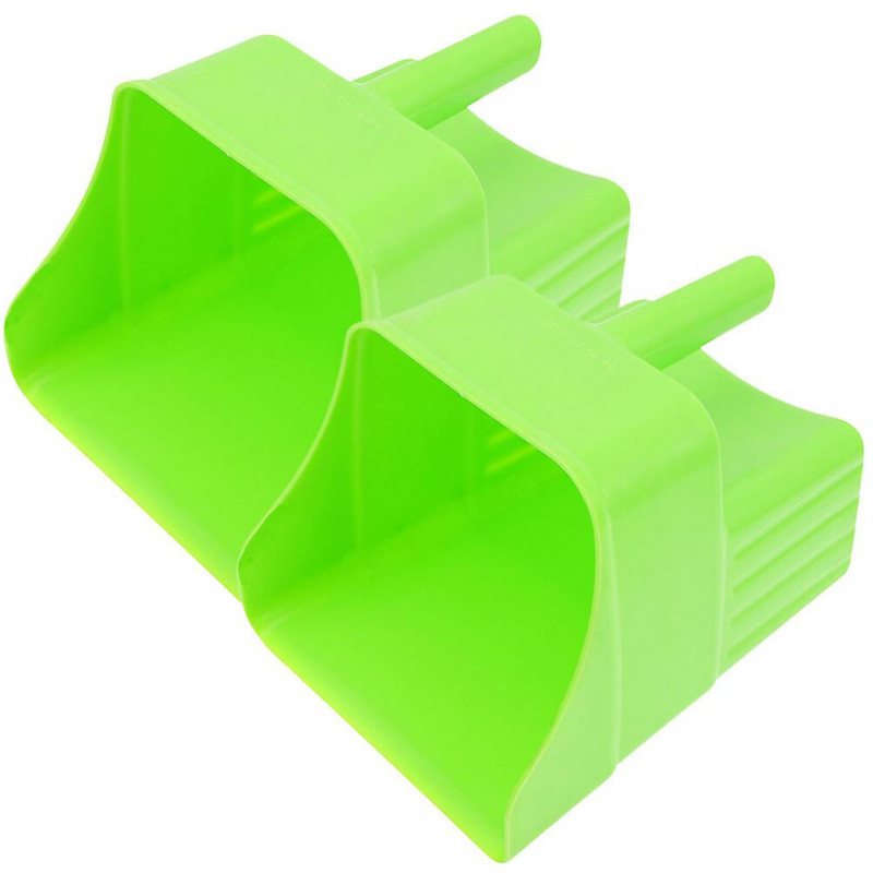 2Pcs Plastic Feeding Shovel Garden Large Shovel Multi-function Poultry Food Shovel for Farm Feeding