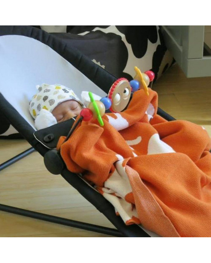 Chaise de bascule de chéri assortissant le jouet de musique d’aide de sommeil