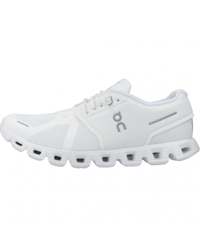 On Running Sport / Cloud 5 Chaussures Blanches Non Teintes