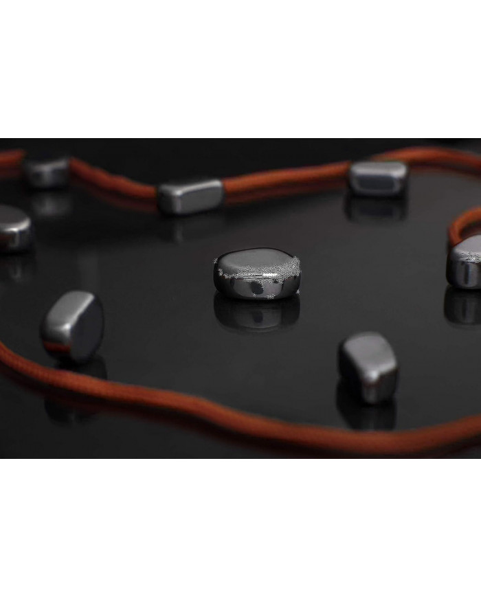 Le jeu de voyage Magnetic Dexterity Party qui peut être joué sur n’importe quelle surface